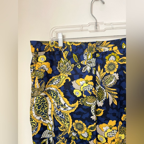 Banana Republic Avery Yellow Floral Paisley Pants Crop Women’s 14 - Picture 6 of 14
